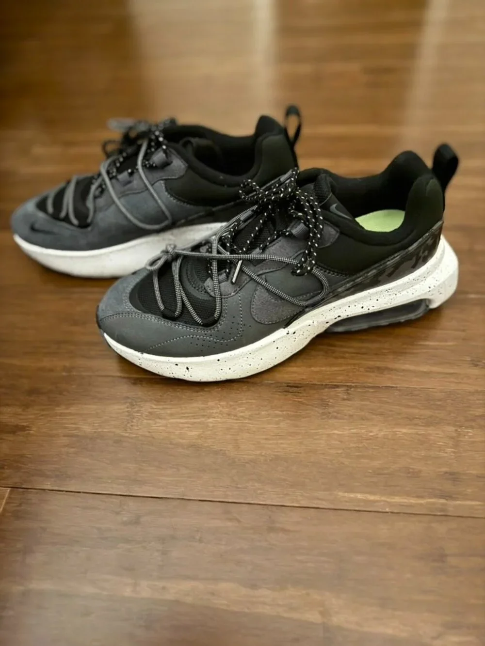 NEW Nike Air Max Viva Black Gray Sneakers Women's Size 10 NWOB